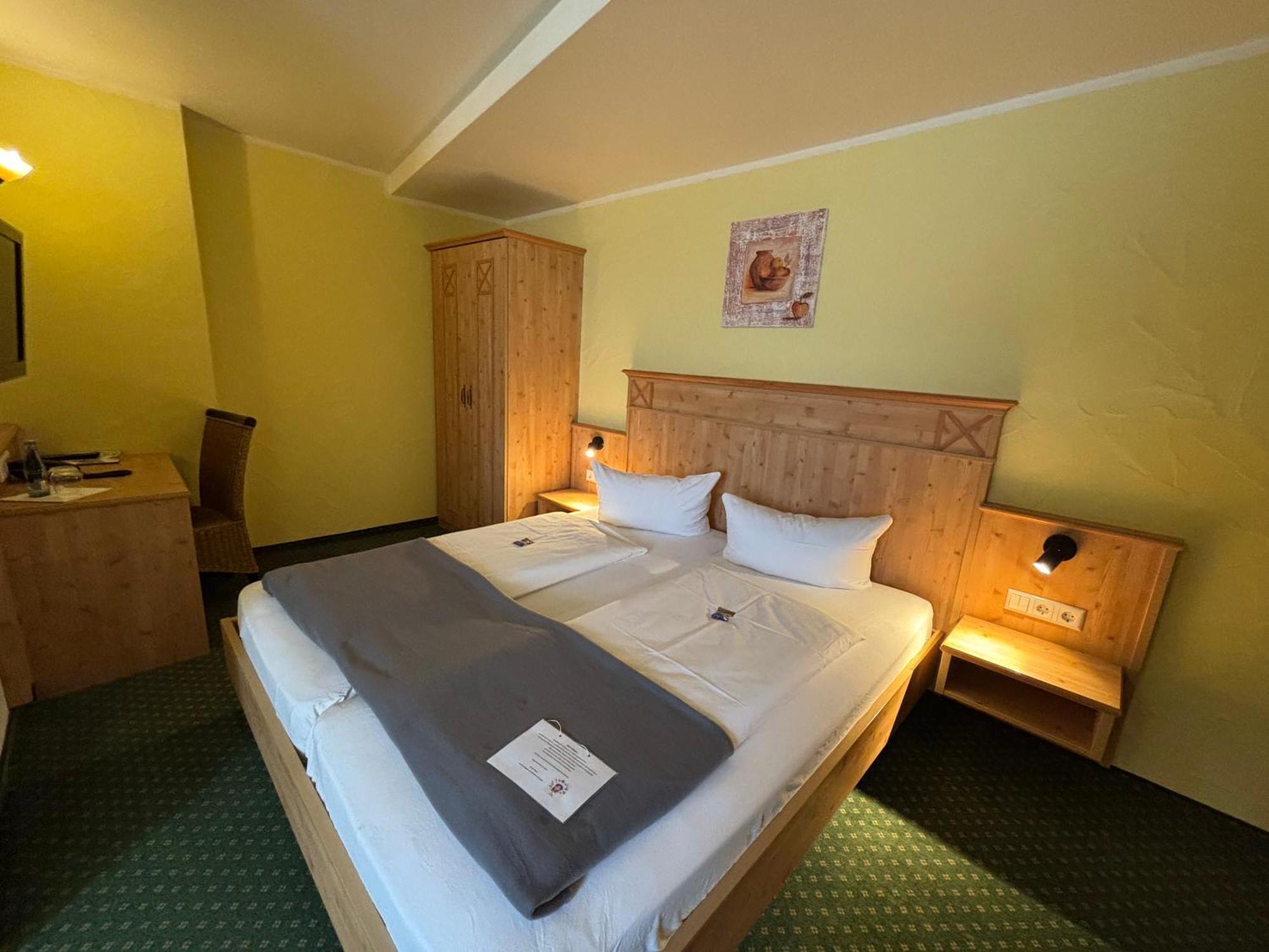 Gasthaus Hotel Adler Endingen am Kaiserstuhl Exteriör bild